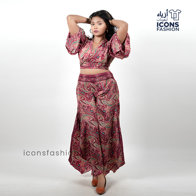 Women-rose-pink-paisley-printed-crop-top-and-flowy-wide-leg-pants-co-ord-set-with-full-sleeves