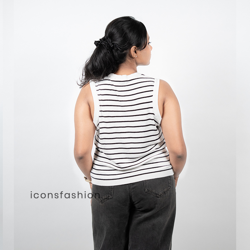 Black-and-white-striped-sleeveless-round-neck-knit-top-for-women