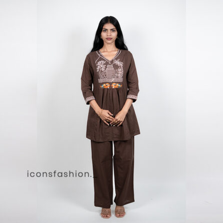 Women’s-brown-embroidered-kurta-pant-co-ord-set-with-V-neck-and-three-quarter-sleeves